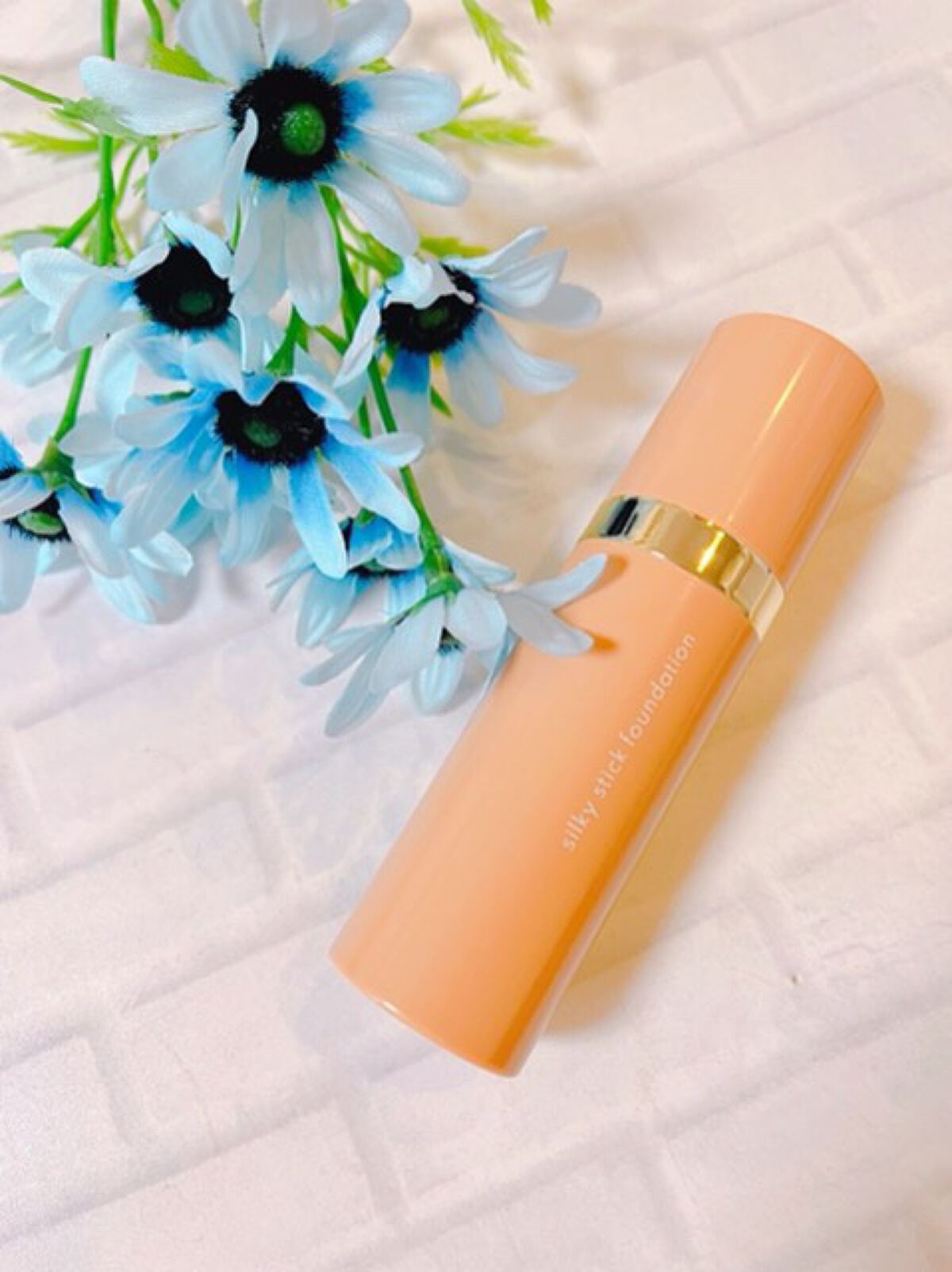 オタネ on LIPS 「ベースメイクの全てをこの1本で行うことができる1品8役のオール..」(1枚目)