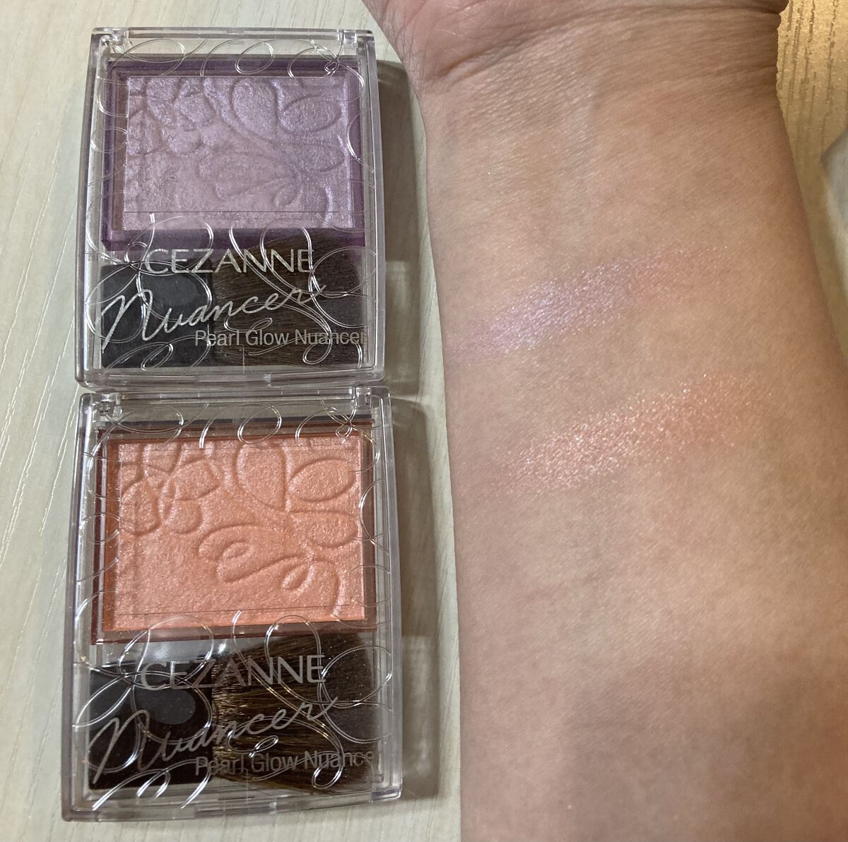 パールグロウニュアンサー/CEZANNE/パウダーハイライトを使ったクチコミ（2枚目）