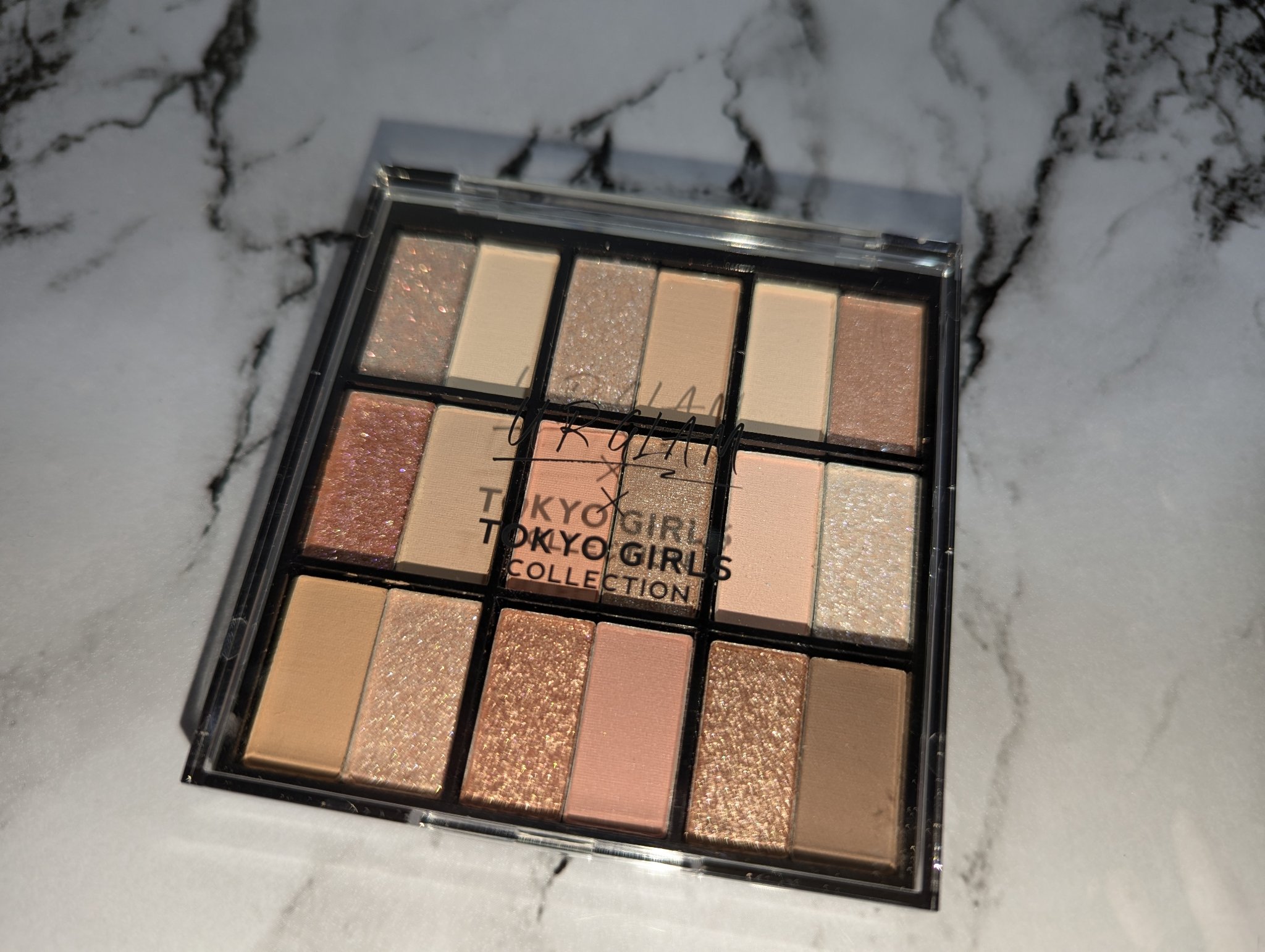 18カラーアイパレット/U R GLAM/アイシャドウパレットを使ったクチコミ（2枚目）