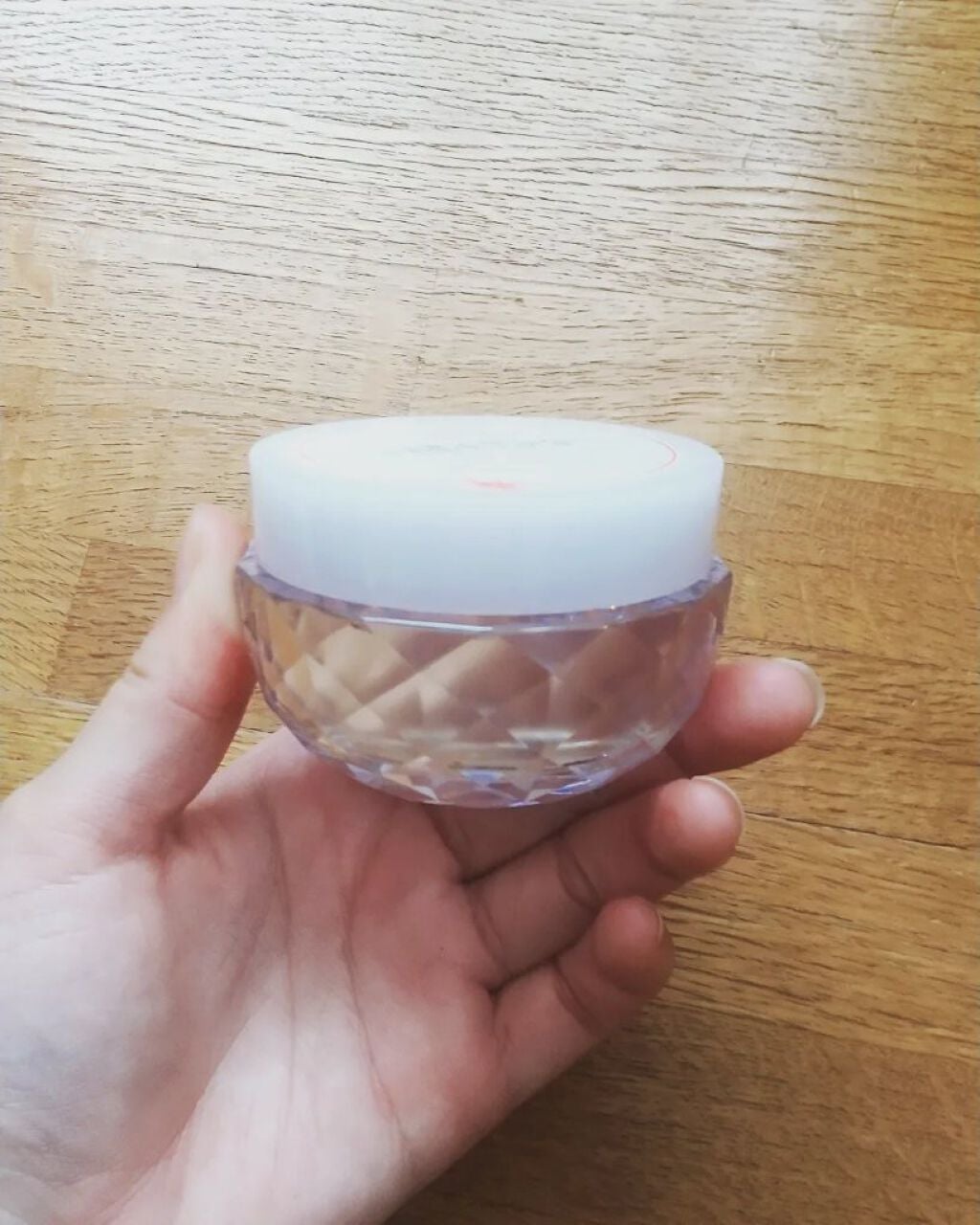 yu on LIPS 「4月28日発売の新しい商品、しあわせ想いをお先に使用させていた..」(2枚目)