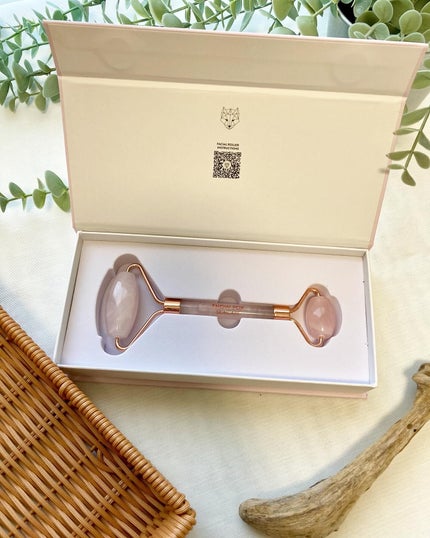 ローズ クォーツ フェイシャル ローラー/SNOW FOX SKINCARE/その他スキンケアグッズを使ったクチコミ(4枚目)