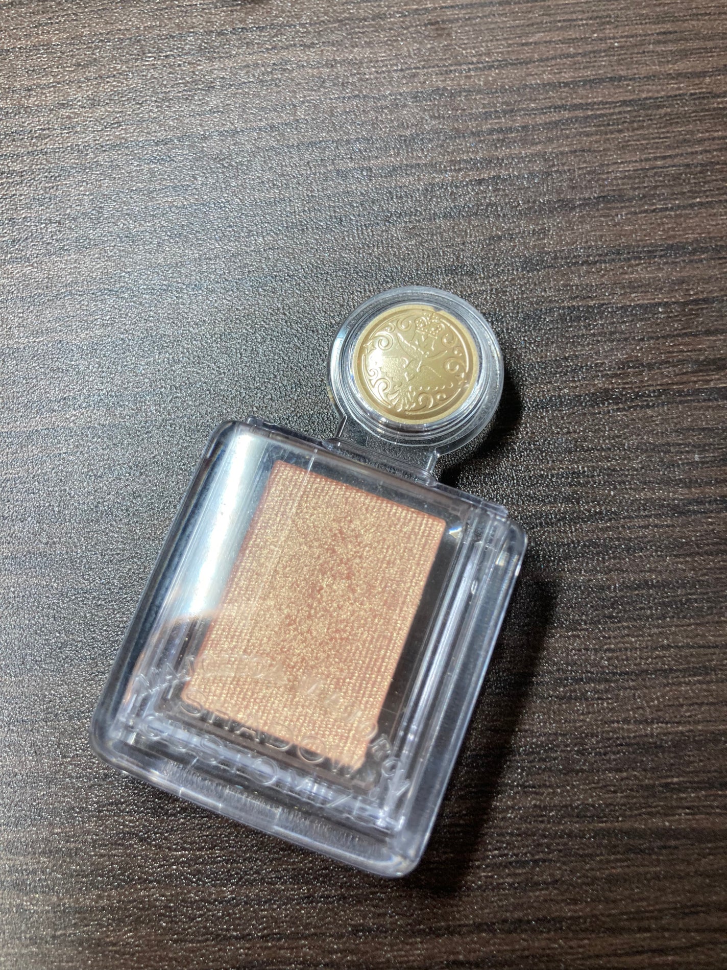 シャドーカスタマイズ/MAJOLICA MAJORCA/単色アイシャドウを使ったクチコミ(1枚目)