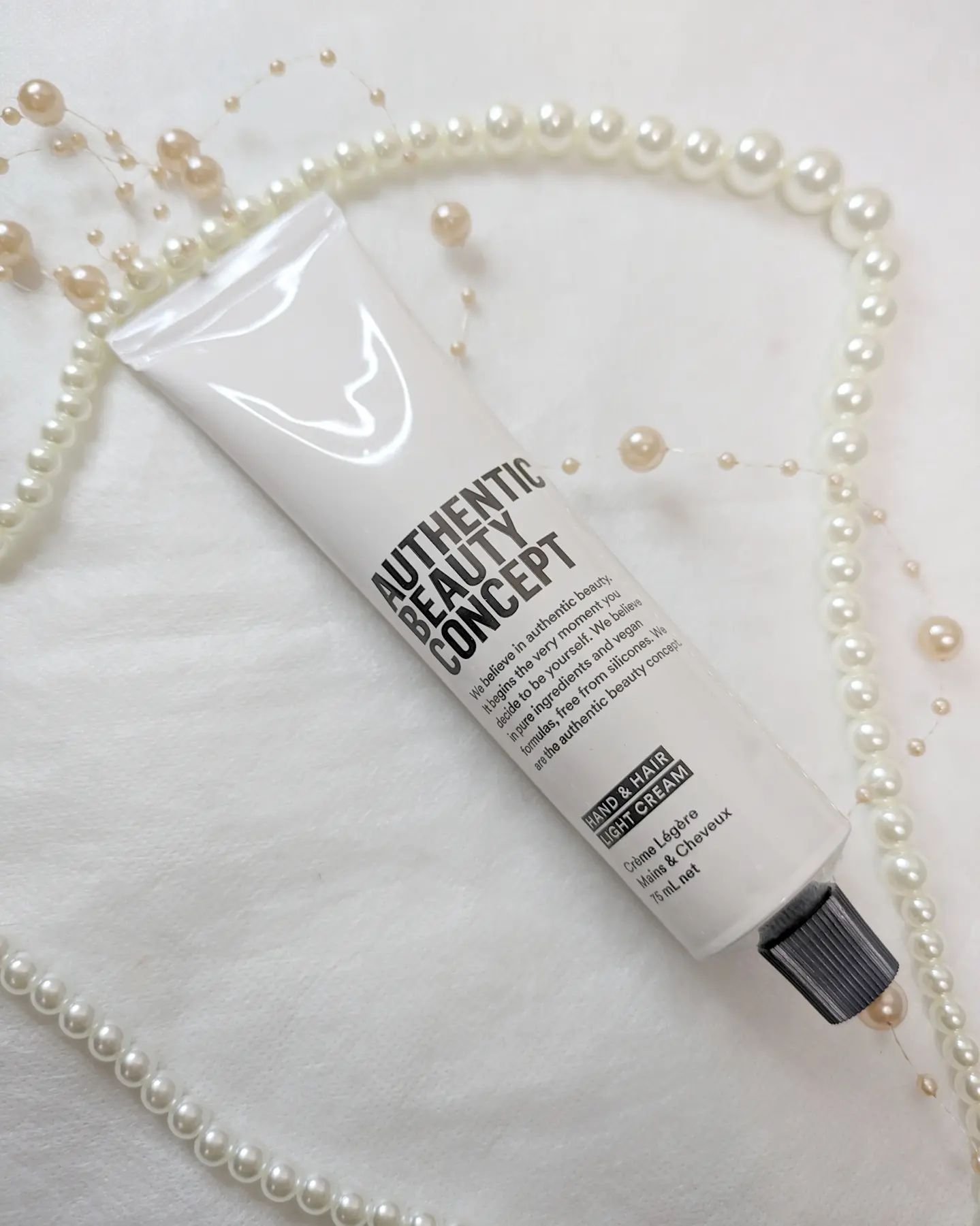 ハンド＆ヘア ライトセラム/AUTHENTIC BEAUTY CONCEPT/ハンドクリームを使ったクチコミ（1枚目）