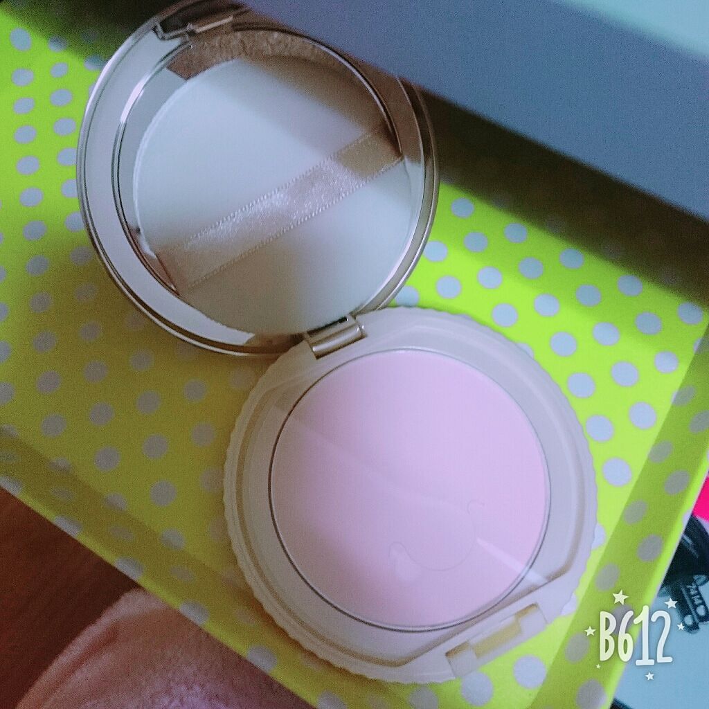 【旧品】マシュマロフィニッシュパウダー/キャンメイク/プレストパウダーを使ったクチコミ(2枚目)