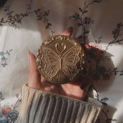 ANNA SUI ルース パウダーのクチコミ「Twitterでバズったのでこちらでも共有。
一旦ほかのSNSで紹介してるコスメLIPSにまと.....」(1枚目)