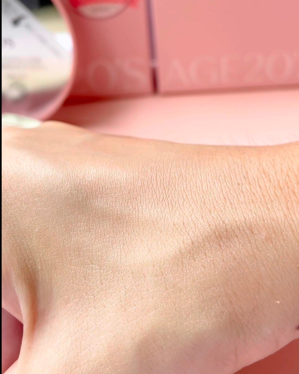 ヴェールヌーディ エッセンスパクトグロウ/AGE20’s/クリーム・エマルジョンファンデーションを使ったクチコミ(8枚目)