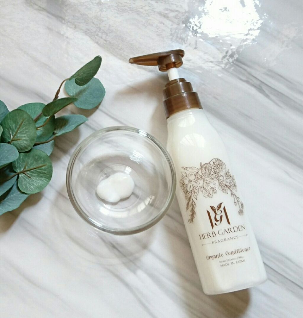 ハーバニエンス シャンプー・コンディショナー(ジャスミン＆ベルガモット)/HERBANIENCE/市販シャンプーを使ったクチコミ（3枚目）
