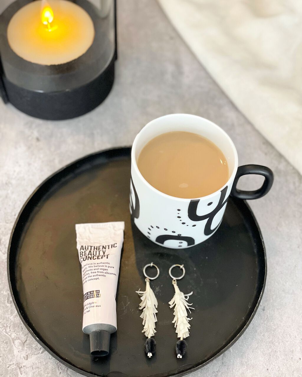 ハンド＆ヘア ライトセラム/AUTHENTIC BEAUTY CONCEPT/ハンドクリームを使ったクチコミ（1枚目）