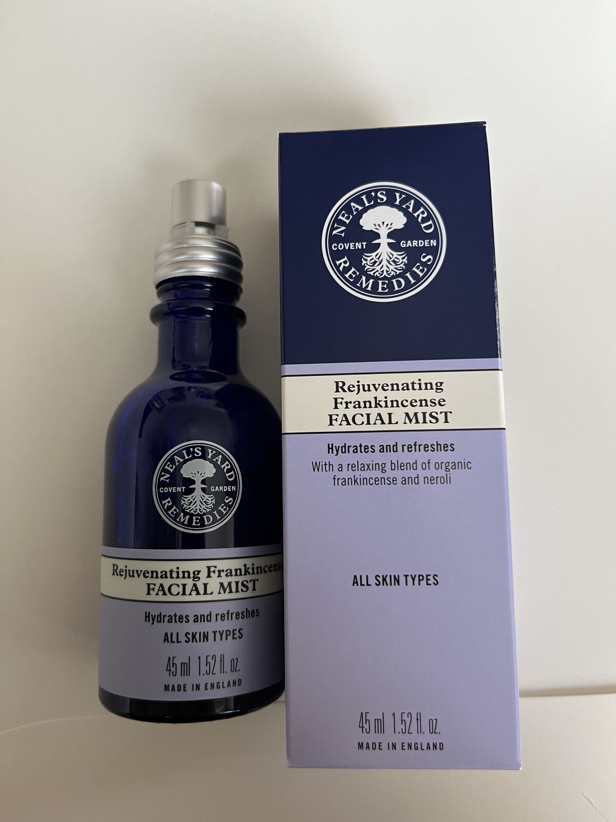 フランキンセンスハイドレイティングフェイシャルミスト/ニールズヤード レメディーズ/ミスト状化粧水を使ったクチコミ（1枚目）