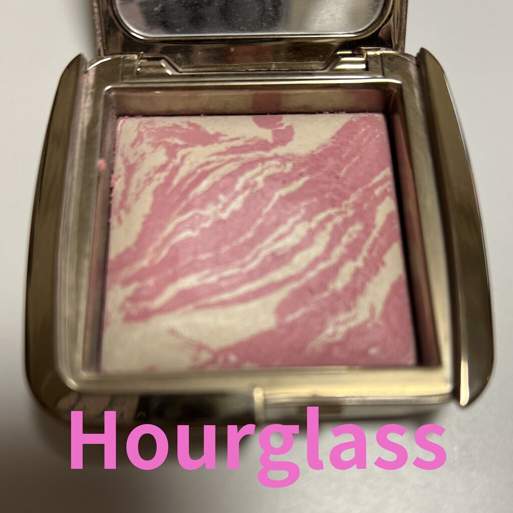 Ambient Lighting Blush/HOURGLASS/プレストパウダーを使ったクチコミ（2枚目）