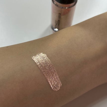 ダズルシャドウ リキッド/M・A・C/リキッドアイシャドウを使ったクチコミ(2枚目)