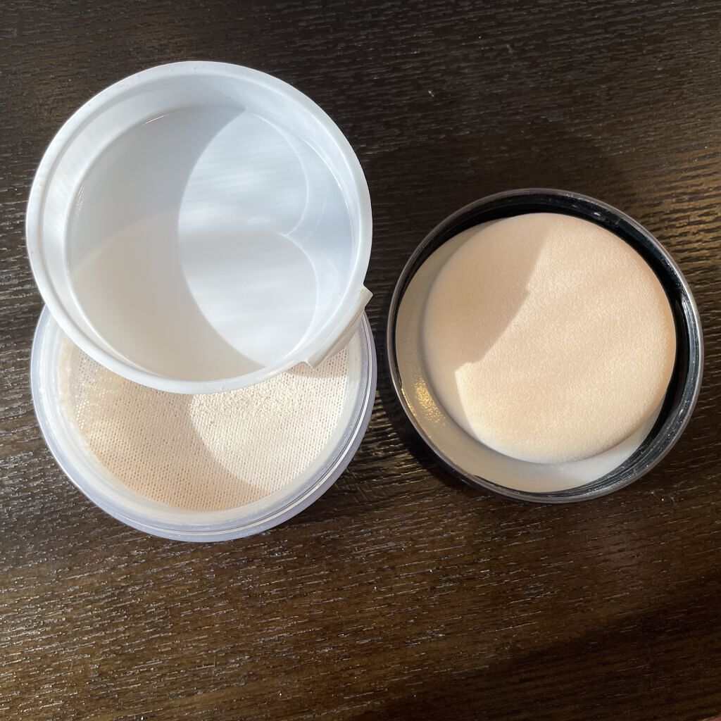 アドバンスドエシリアルスムースオペレーター ルースパウダー/THREE/ルースパウダーを使ったクチコミ（3枚目）