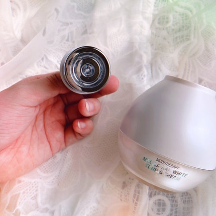 メラジュランホワイトトーニングクリーム&EMS美顔器/MEDITHERAPY/その他スキンケアを使ったクチコミ(4枚目)