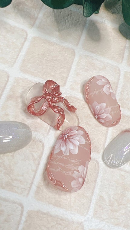 #リボンネイルのネイルデザイン