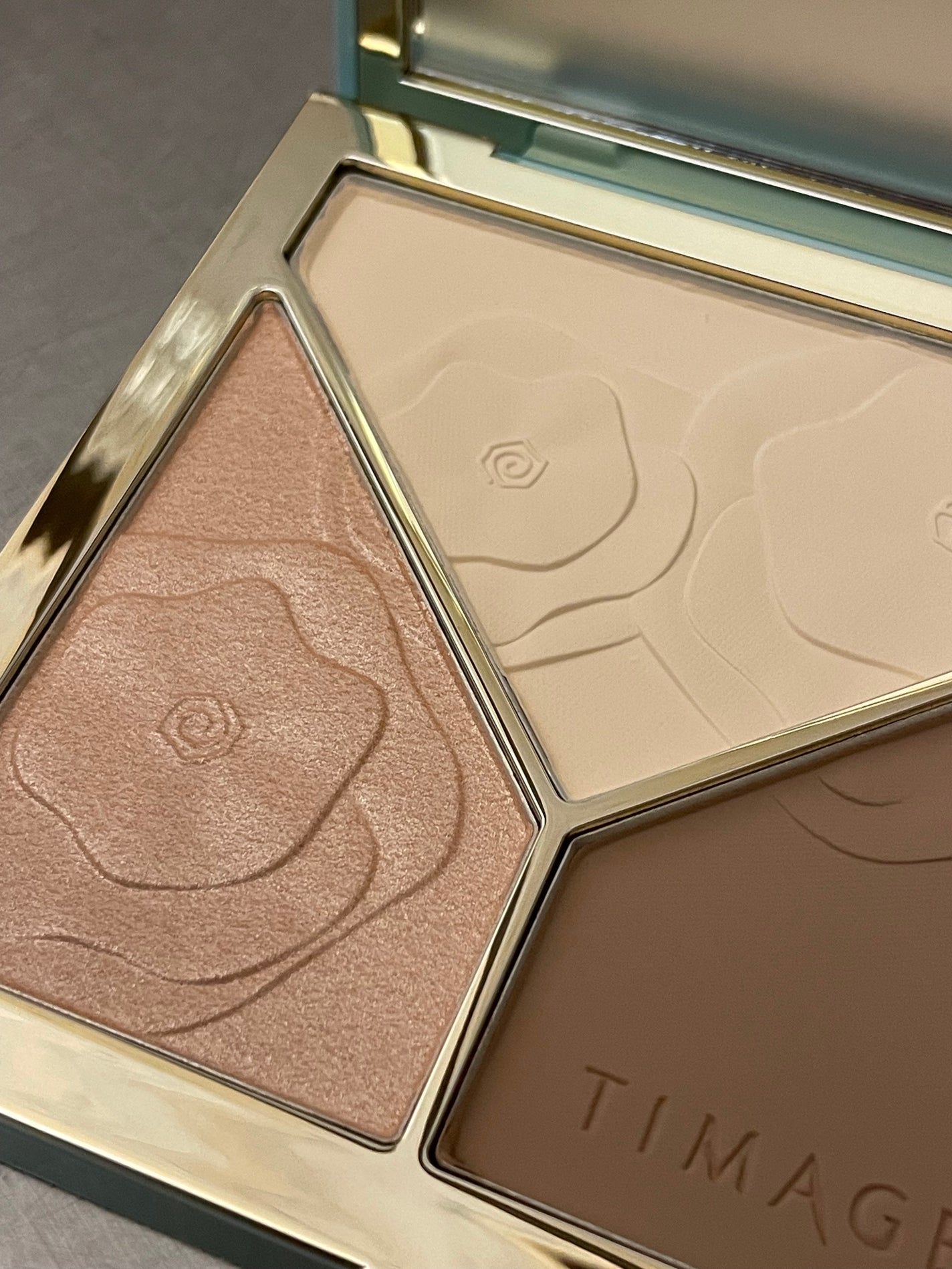 ハイライトシェーディングパレット/TIMAGE/パウダーハイライトを使ったクチコミ(1枚目)