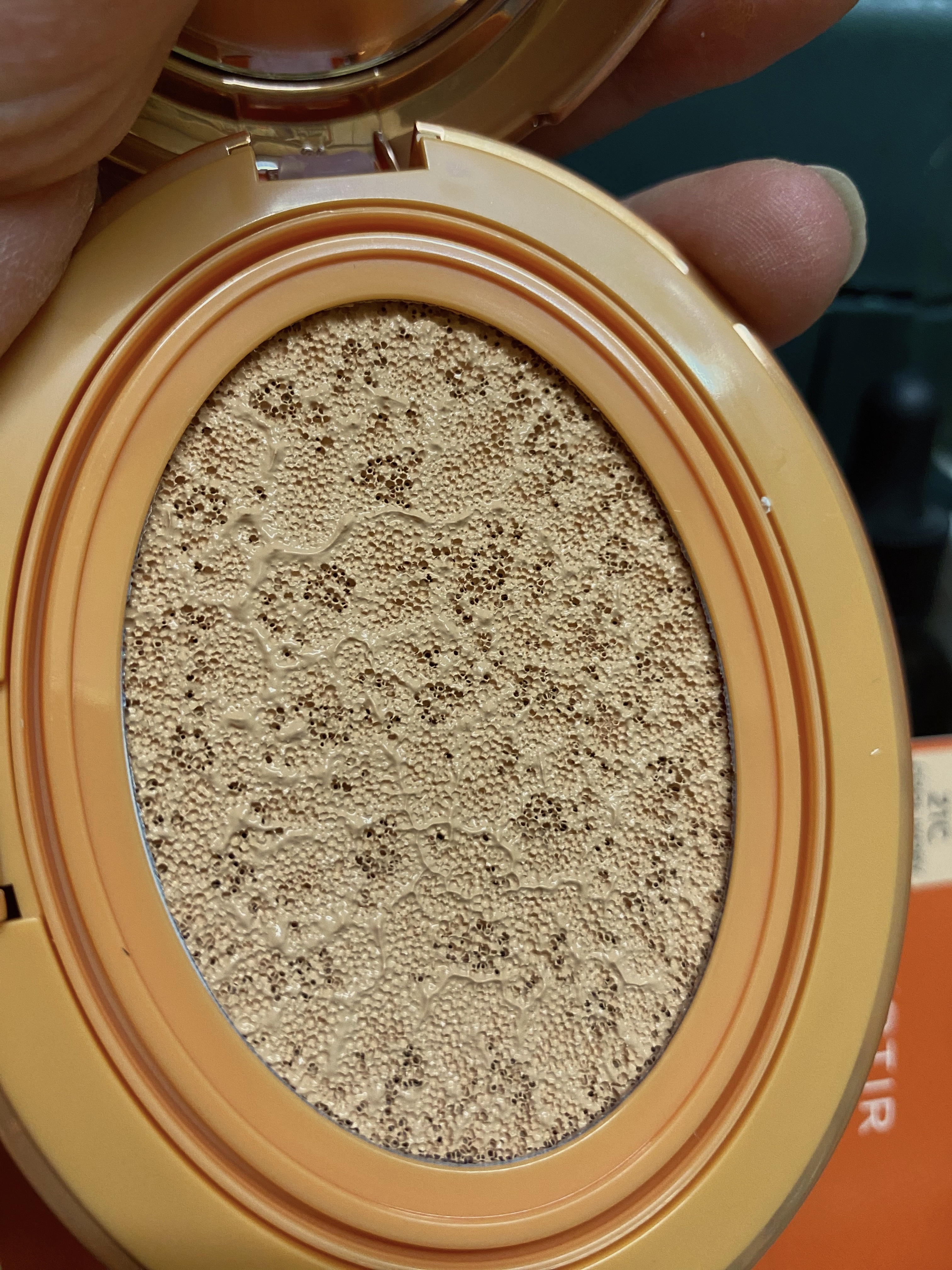 マスクフィット エーアイフィルタークッション 21C/TIRTIR(ティルティル)/クッションファンデーションを使ったクチコミ（3枚目）