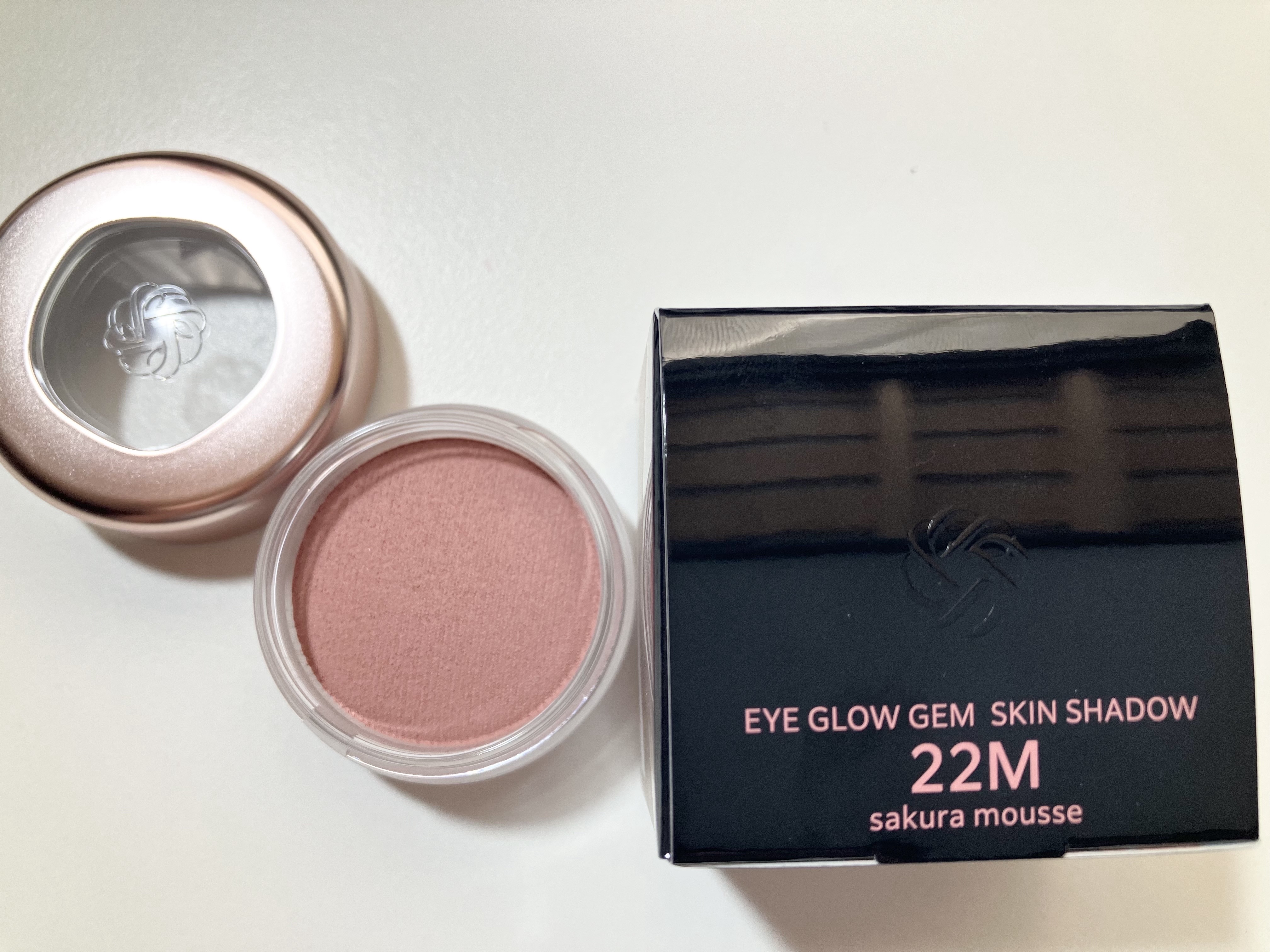 アイグロウジェム スキンシャドウ 22M sakura mousse/DECORTÉ/ジェル・クリームアイシャドウを使ったクチコミ（1枚目）