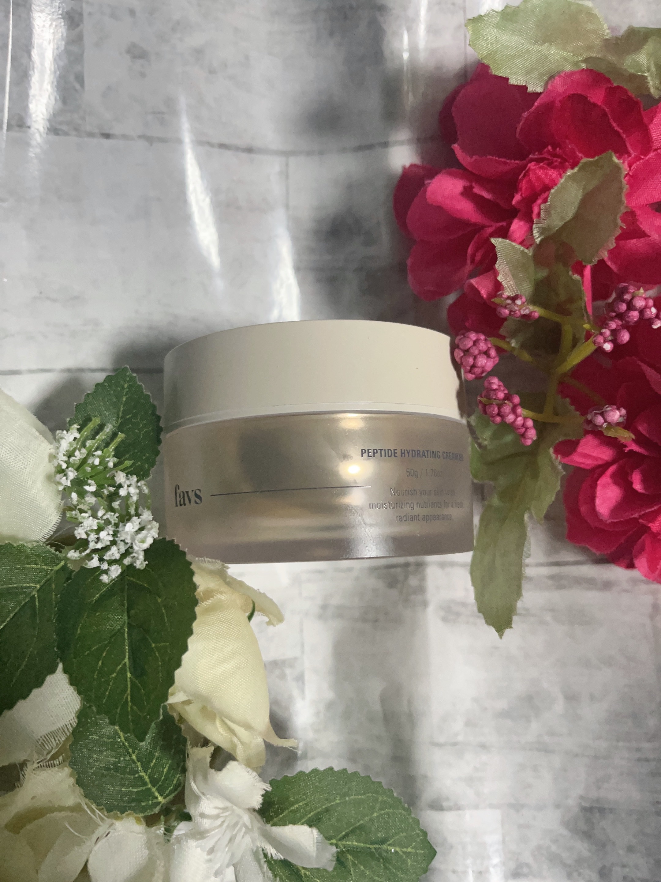 ペプチドハイドレーティングクリーム 50g/favs/フェイスクリームを使ったクチコミ（1枚目）