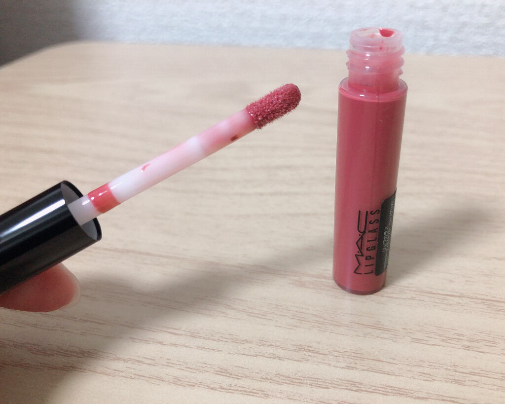 リップガラス マジカリー ディライトフル/M・A・C/リップグロスを使ったクチコミ（2枚目）