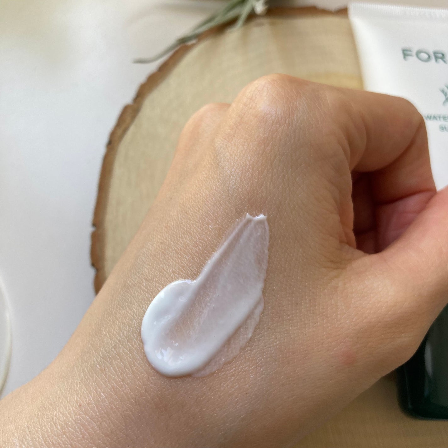 フォレスト エッセンスサンクリーム/FoRest by Greenfinger/日焼け止めローションを使ったクチコミ(4枚目)