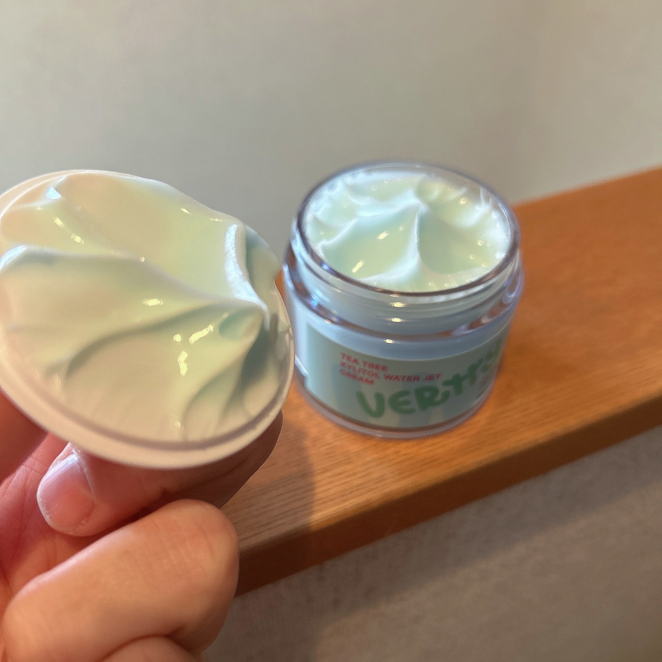 ティーツリーキシリトールウォータージェットクリーム/Vertty/フェイスクリームを使ったクチコミ（2枚目）