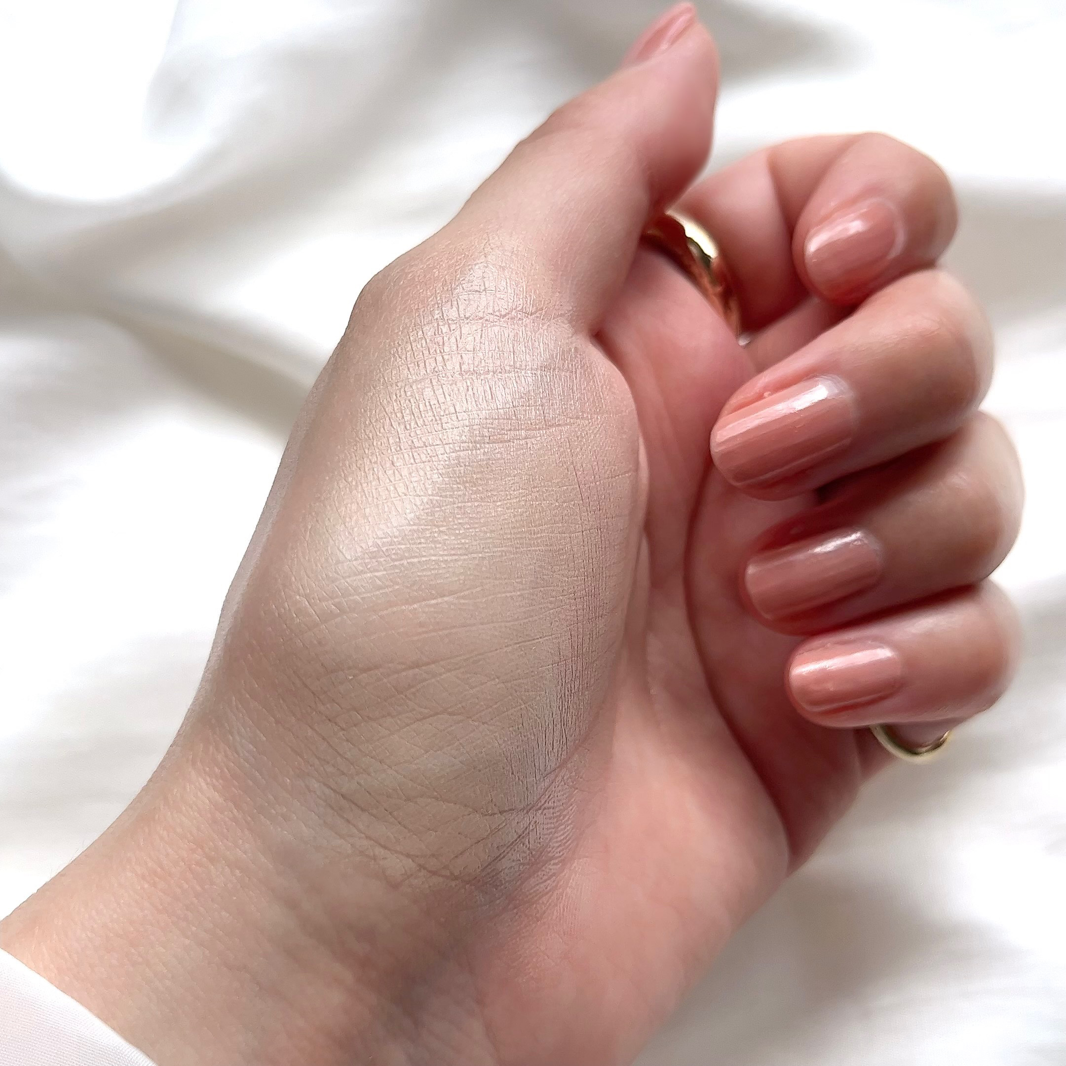 セカンドスキングロウクッション 17 ポーセリン/hince/クッションファンデーションを使ったクチコミ（3枚目）