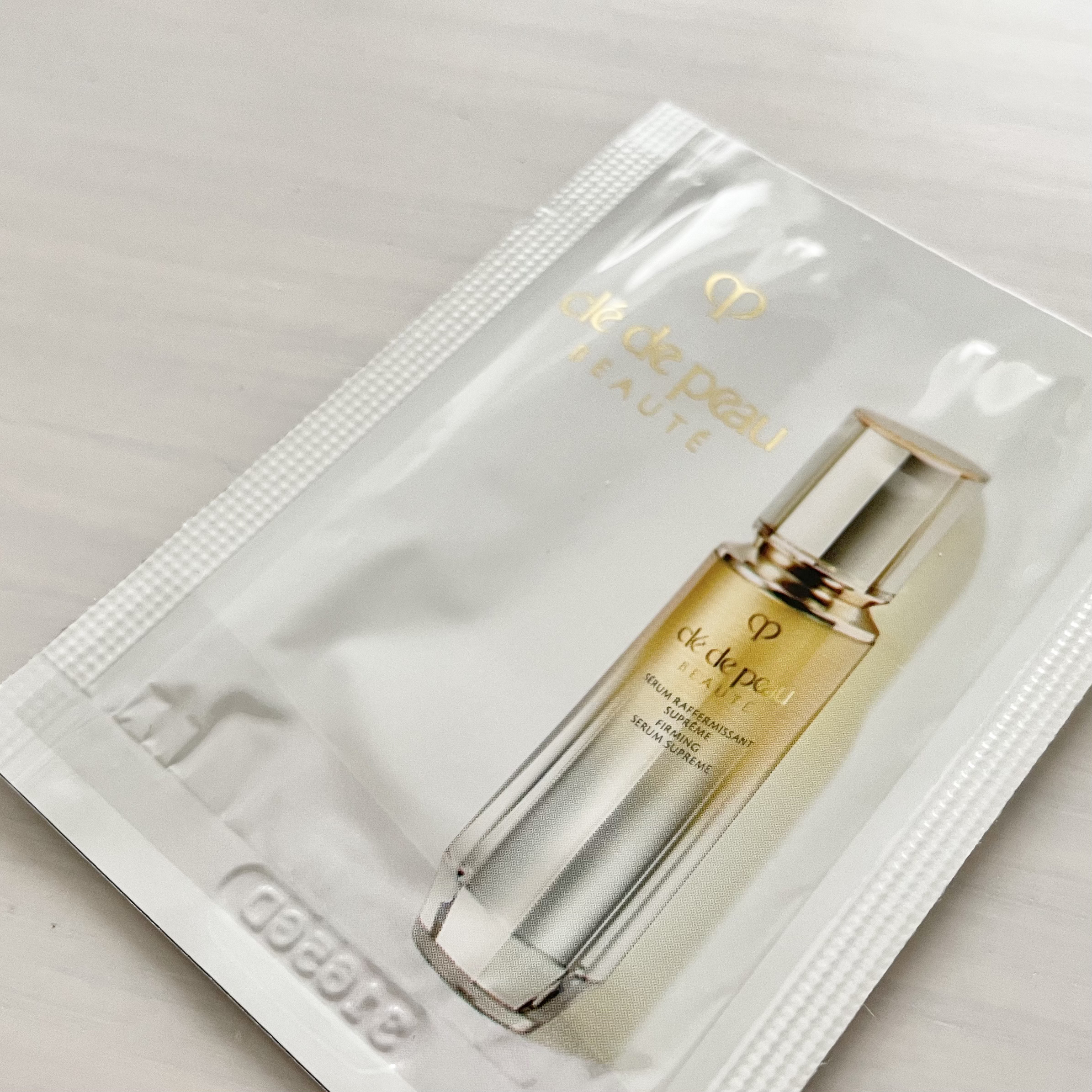 セラムラフェルミサンＳｎ/クレ・ド・ポー ボーテ/美容液を使ったクチコミ（1枚目）