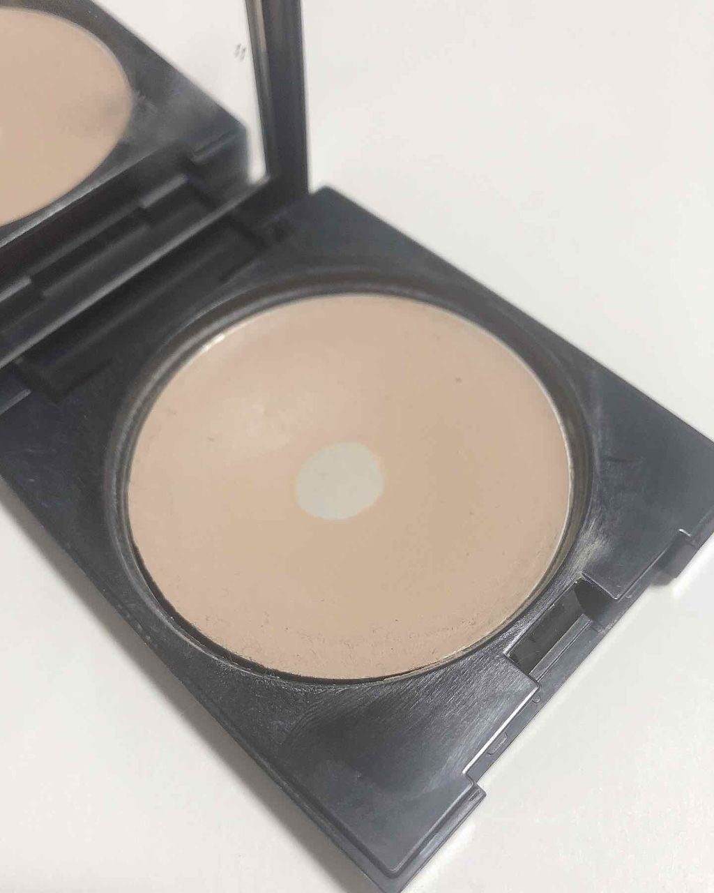 クリーミィタップミネラルファンデーション／SPF42・PA+++/エトヴォス/クリーム・エマルジョンファンデーションを使ったクチコミ（1枚目）