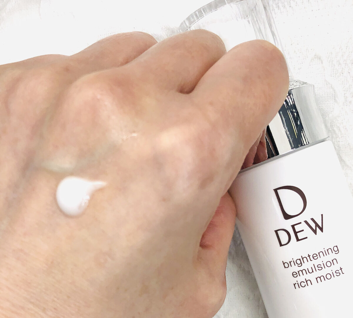 ブライトニングローション とてもしっとり｜DEWの口コミ - DEW