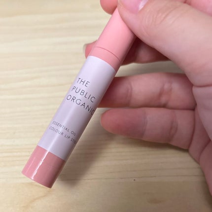 ザ パブリック オーガニック 精油カラーリップスティック/THE PUBLIC ORGANIC/リップクリームを使ったクチコミ(2枚目)