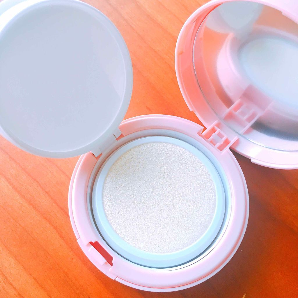 クッションUVパクト/WHOMEE/化粧下地を使ったクチコミ（3枚目）