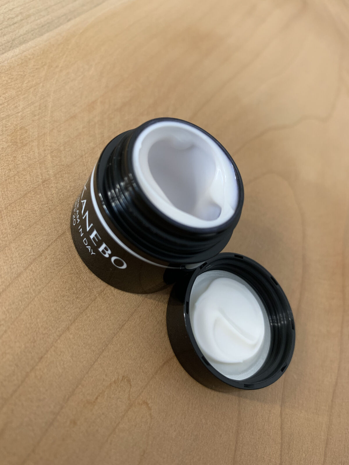 クリーム　イン　デイ/KANEBO/フェイスクリームを使ったクチコミ（2枚目）