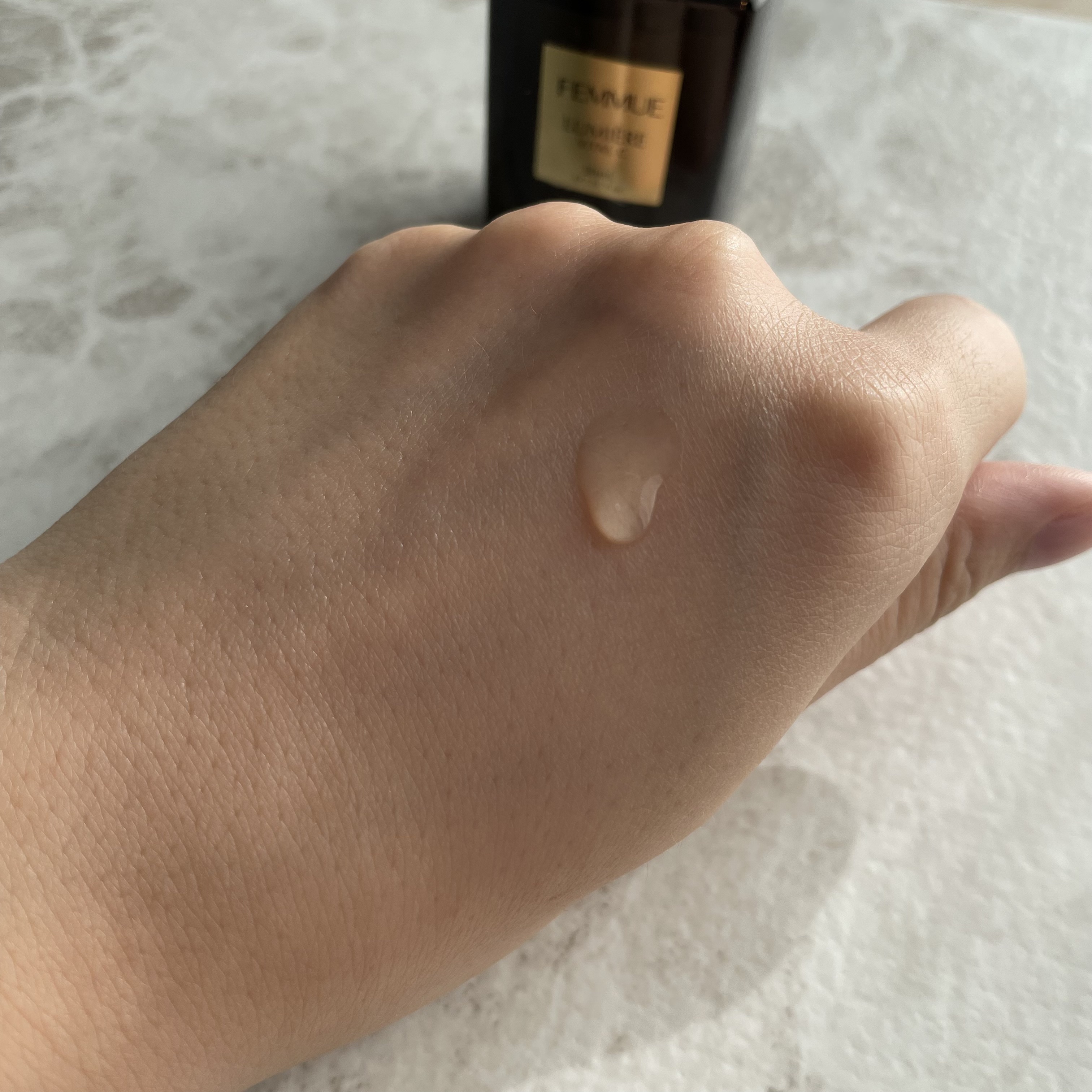 ルミエール ヴァイタルC/FEMMUE/ブースター・導入液を使ったクチコミ（3枚目）