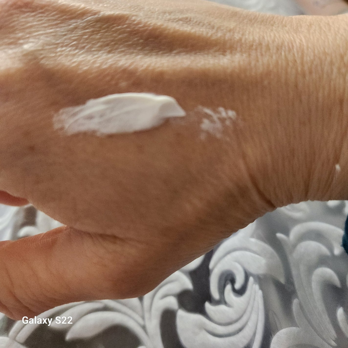 ごめんね素肌 クマらないアイクリーム/クリアターン/アイケア・アイクリームを使ったクチコミ(3枚目)