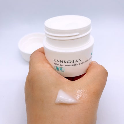 乾燥さん 薬用しっとりクリーム 【医薬部外品】/乾燥さん/フェイスクリームを使ったクチコミ(4枚目)