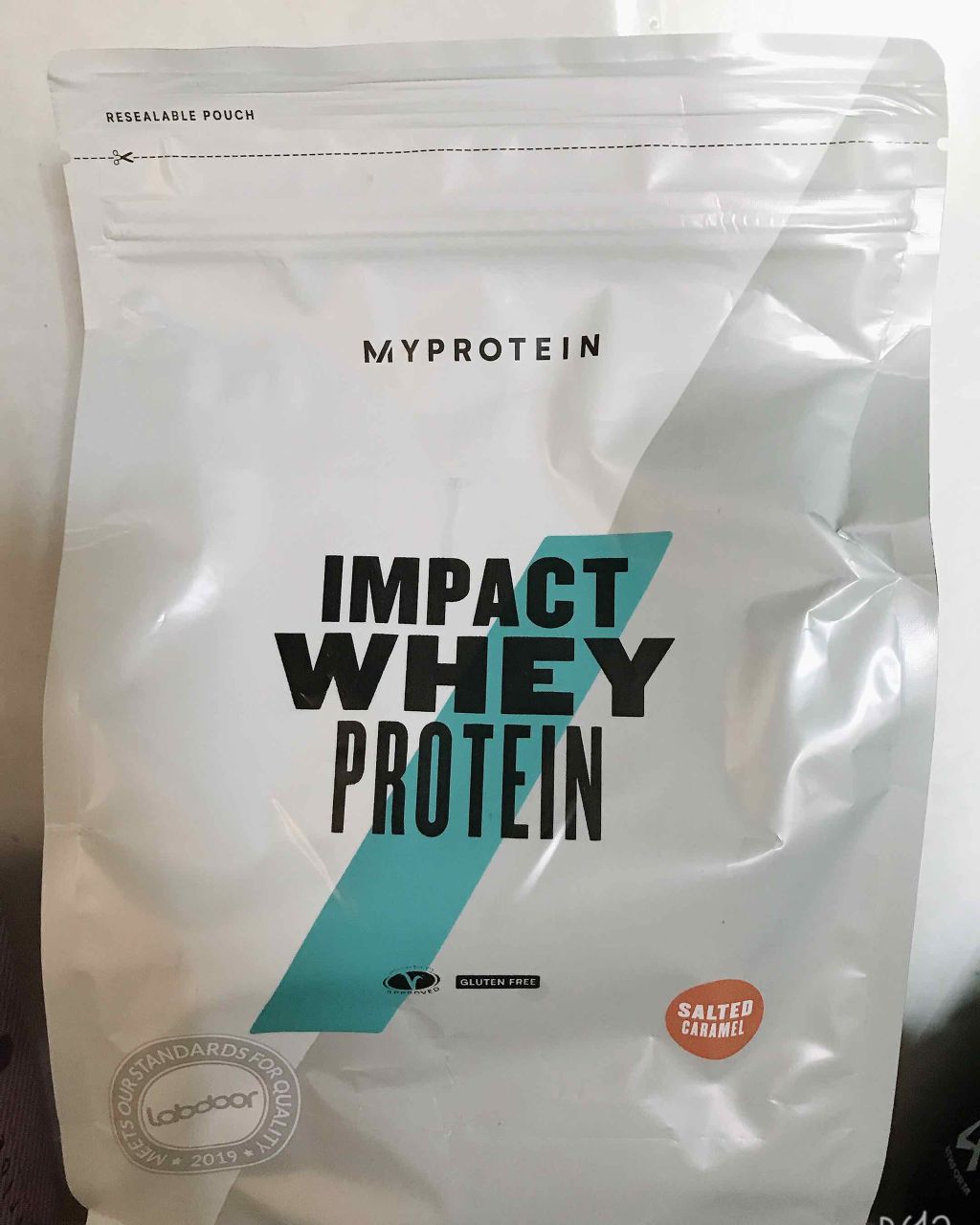 keicosme on LIPS 「私の必需品。プロテイン。毎朝、筋トレ、有酸素運動後に飲んでいま..」(3枚目)