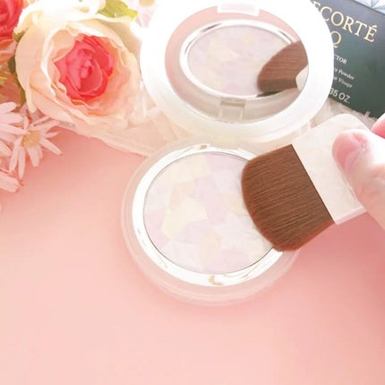 AQ オーラ リフレクター/DECORTÉ/プレストパウダーを使ったクチコミ(3枚目)