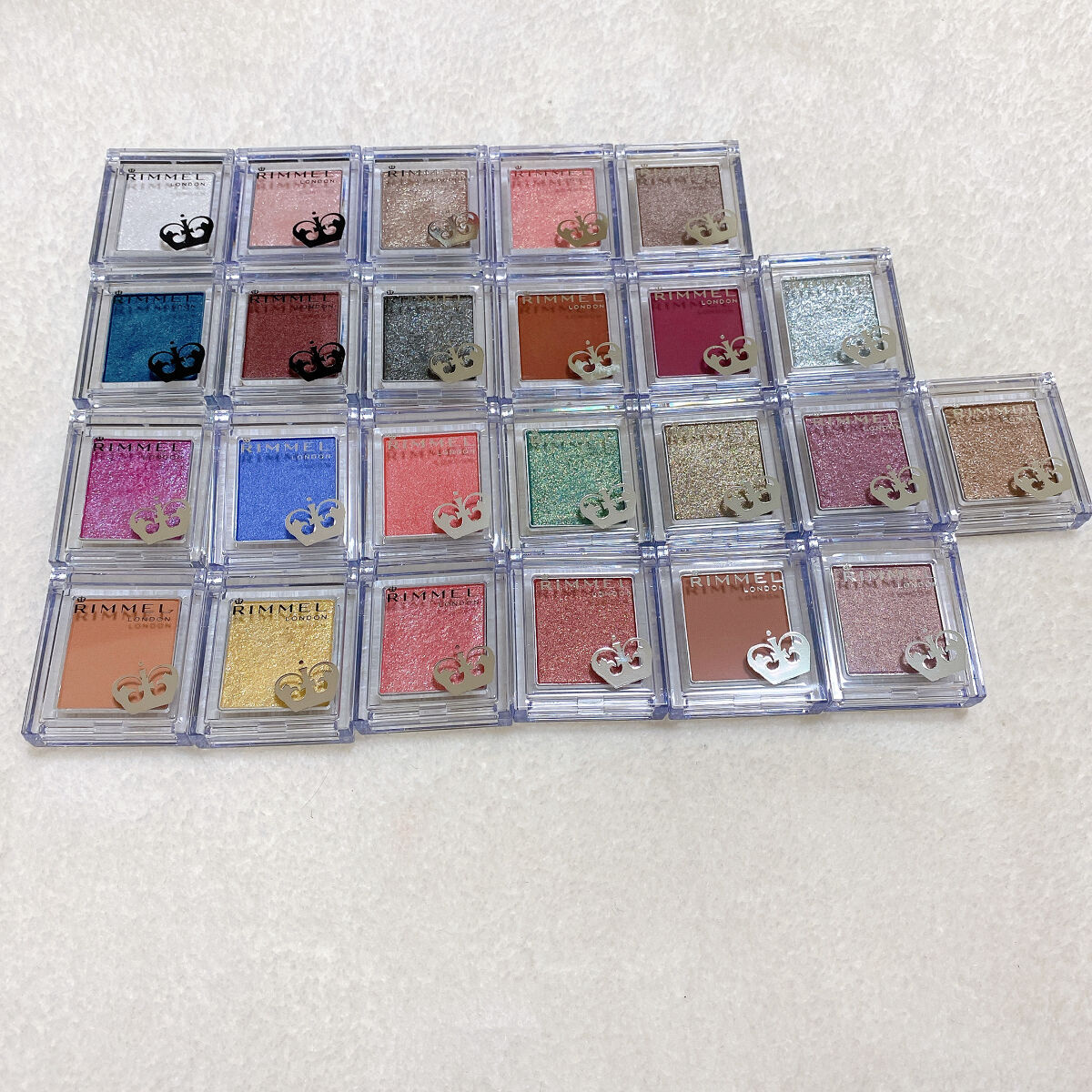 プリズム パウダーアイカラー/リンメル ロンドン/単色アイシャドウを使ったクチコミ（1枚目）