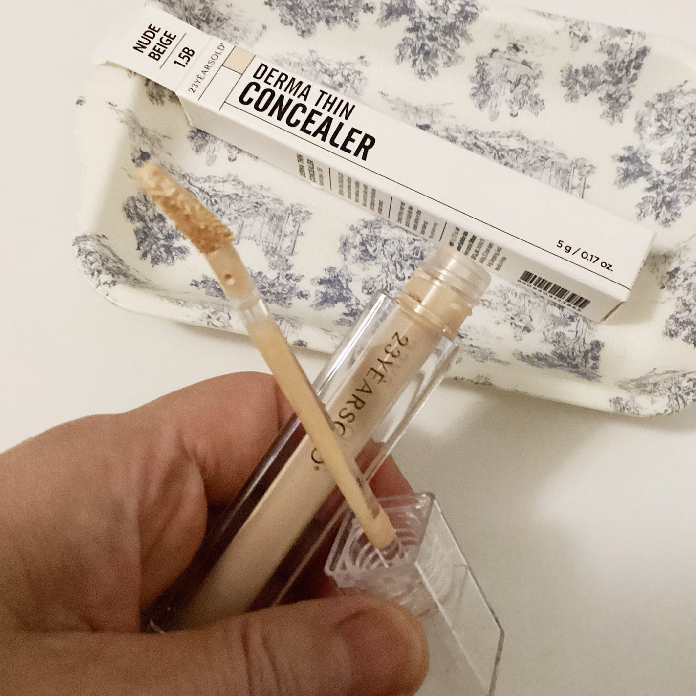 ダーマシンコンシーラー/23years old/リキッドコンシーラーを使ったクチコミ(2枚目)