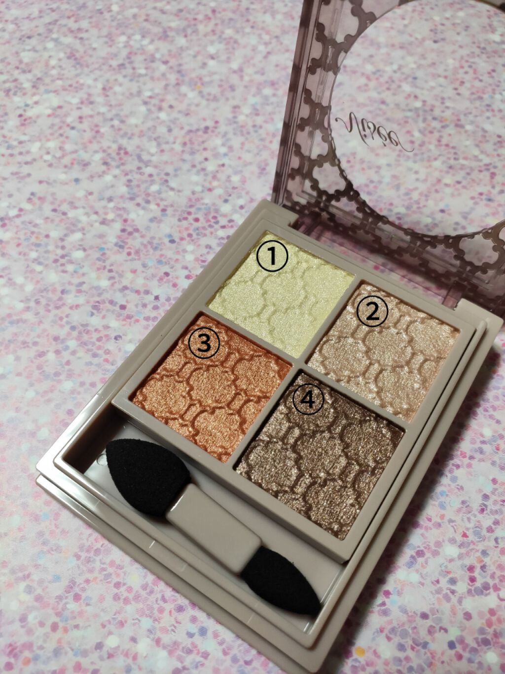 グロッシーリッチ アイズ N/Visée/アイシャドウパレットを使ったクチコミ(2枚目)