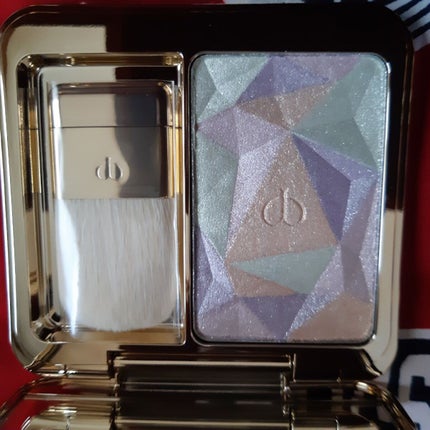 ル・レオスールデクラ /クレ・ド・ポー ボーテ/パウダーハイライトを使ったクチコミ(2枚目)