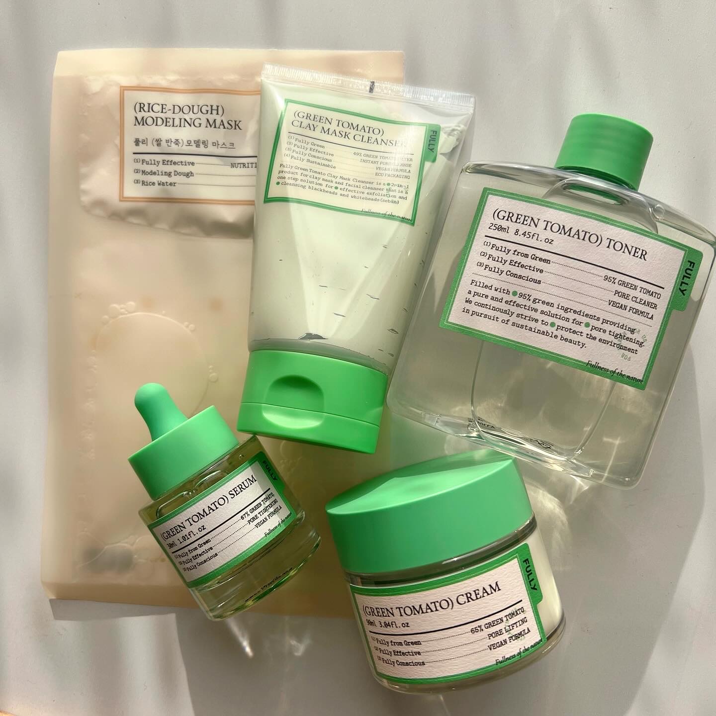 #PR
毛穴が気になる方にオススメの
ヴィーガン認証スキンケアライン🌱

┈┈┈┈┈┈┈┈┈┈┈
FULLY
☑︎ グリーントマトライン
┈┈┈┈┈┈┈┈┈┈┈

クレンザーは洗顔+パックで
肌がつるっとなって驚き✨
パッと明るくなる感じ