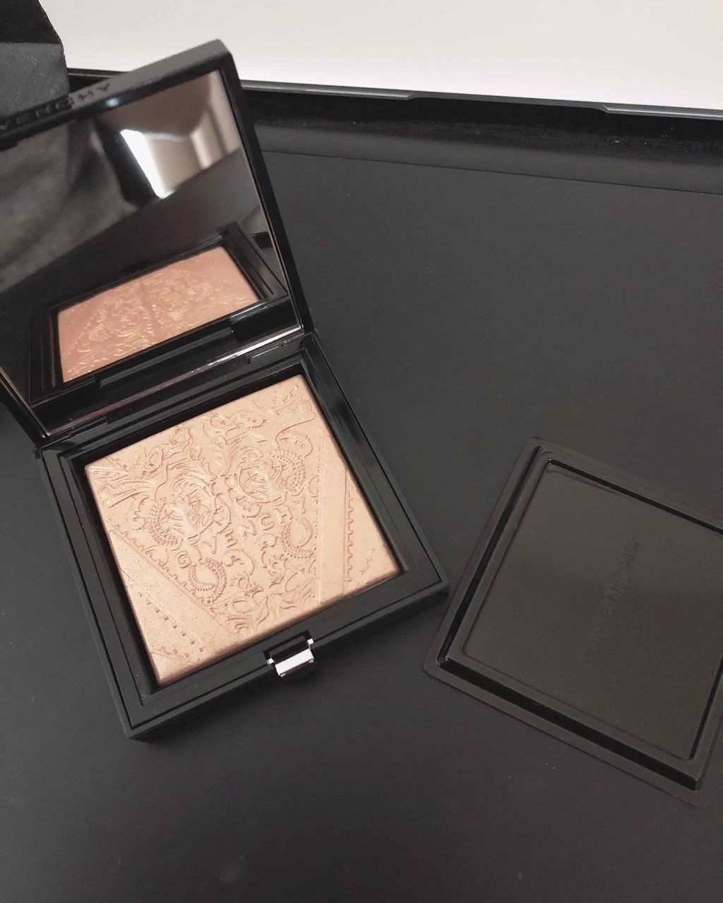 タン・クチュール・シマー・パウダー/GIVENCHY/プレストパウダーを使ったクチコミ(1枚目)