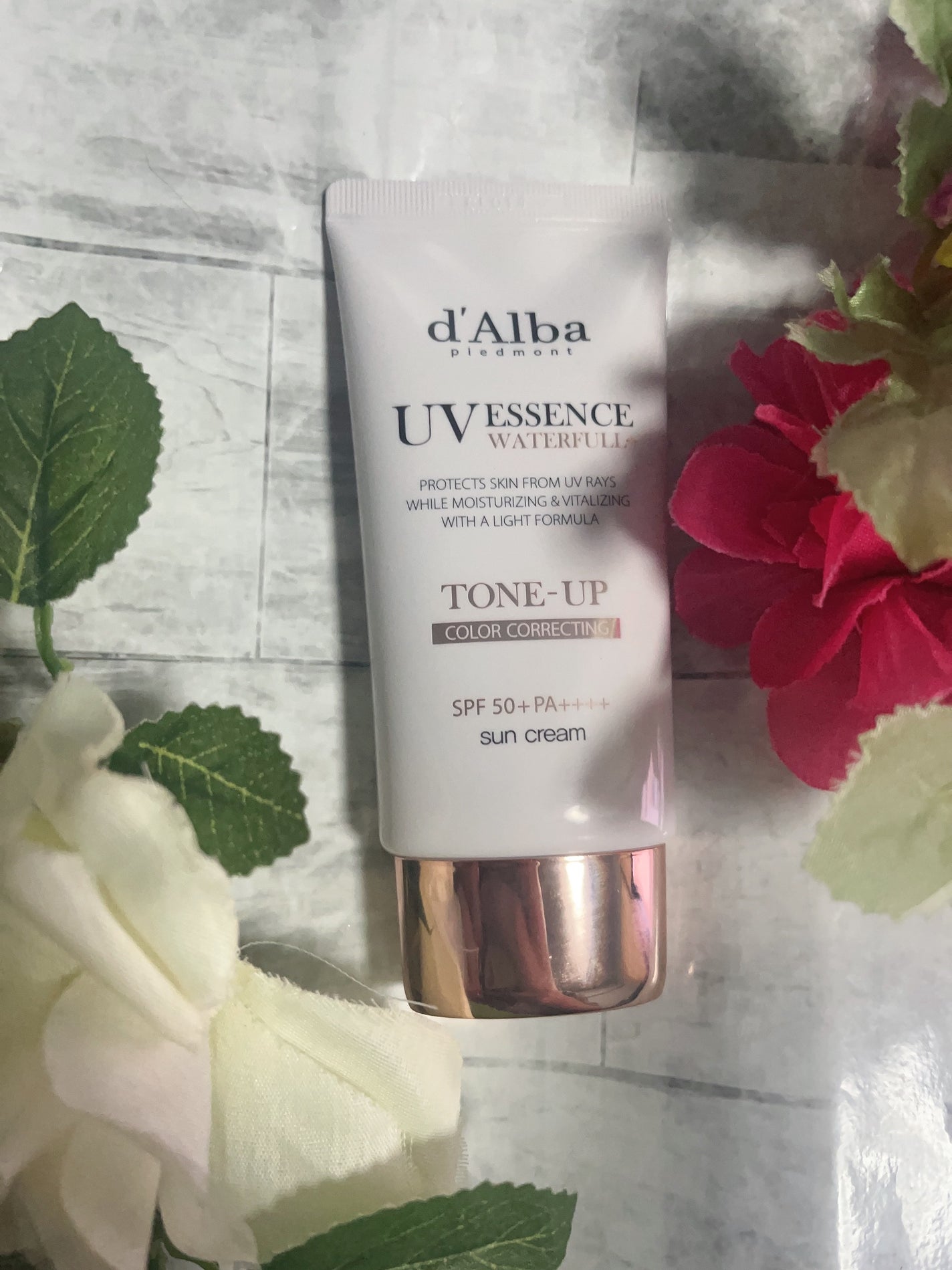 ウォータフルトーンアップサンクリーム/ダルバ/日焼け止めクリームを使ったクチコミ(1枚目)