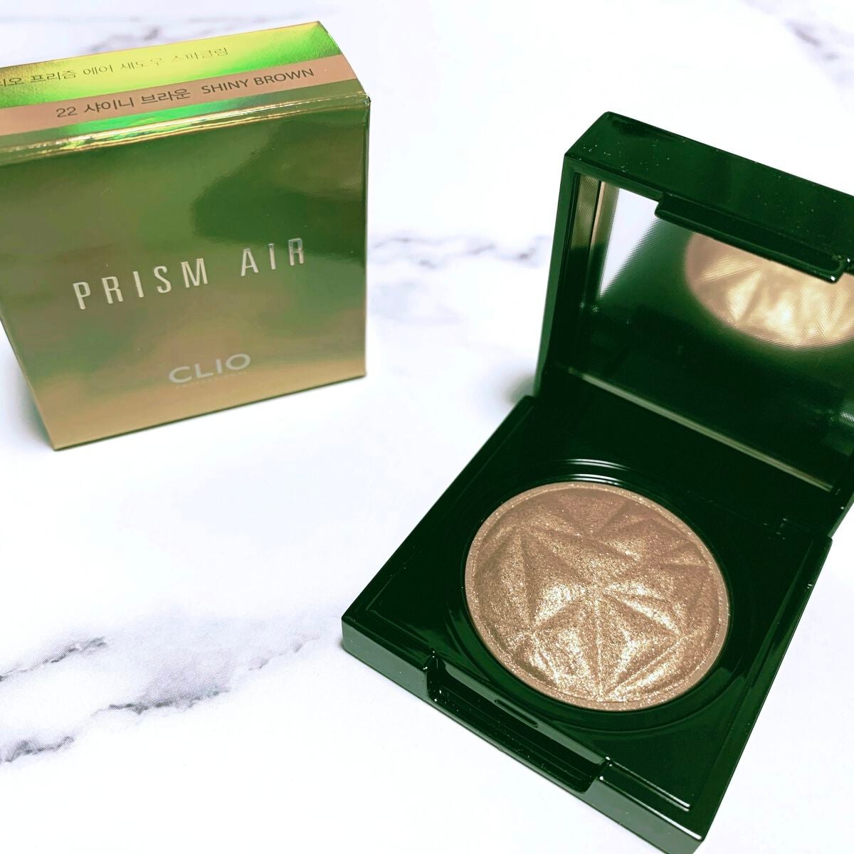 プリズム エアー シャドウ/CLIO/単色アイシャドウを使ったクチコミ(1枚目)
