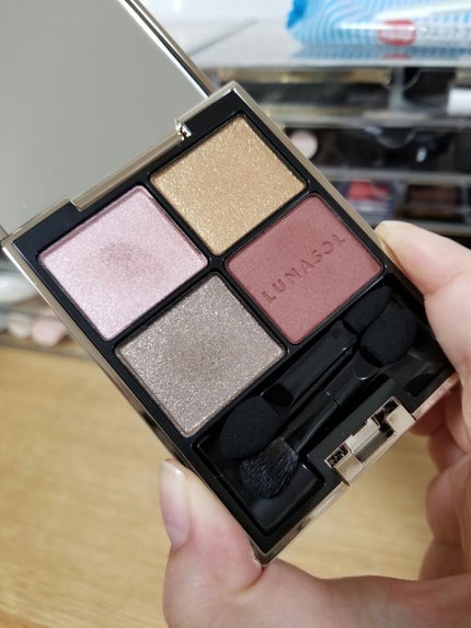 アイカラーレーション/LUNASOL/アイシャドウパレットを使ったクチコミ(4枚目)