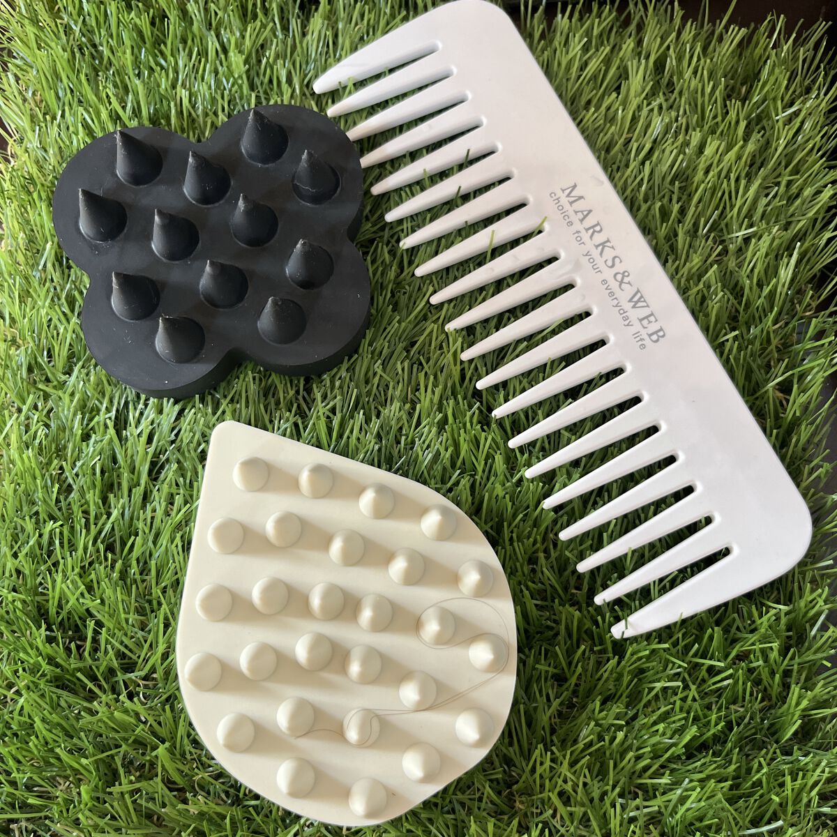 リラクシングマッサージブラシ/エトヴォス/スカルプブラシを使ったクチコミ（1枚目）