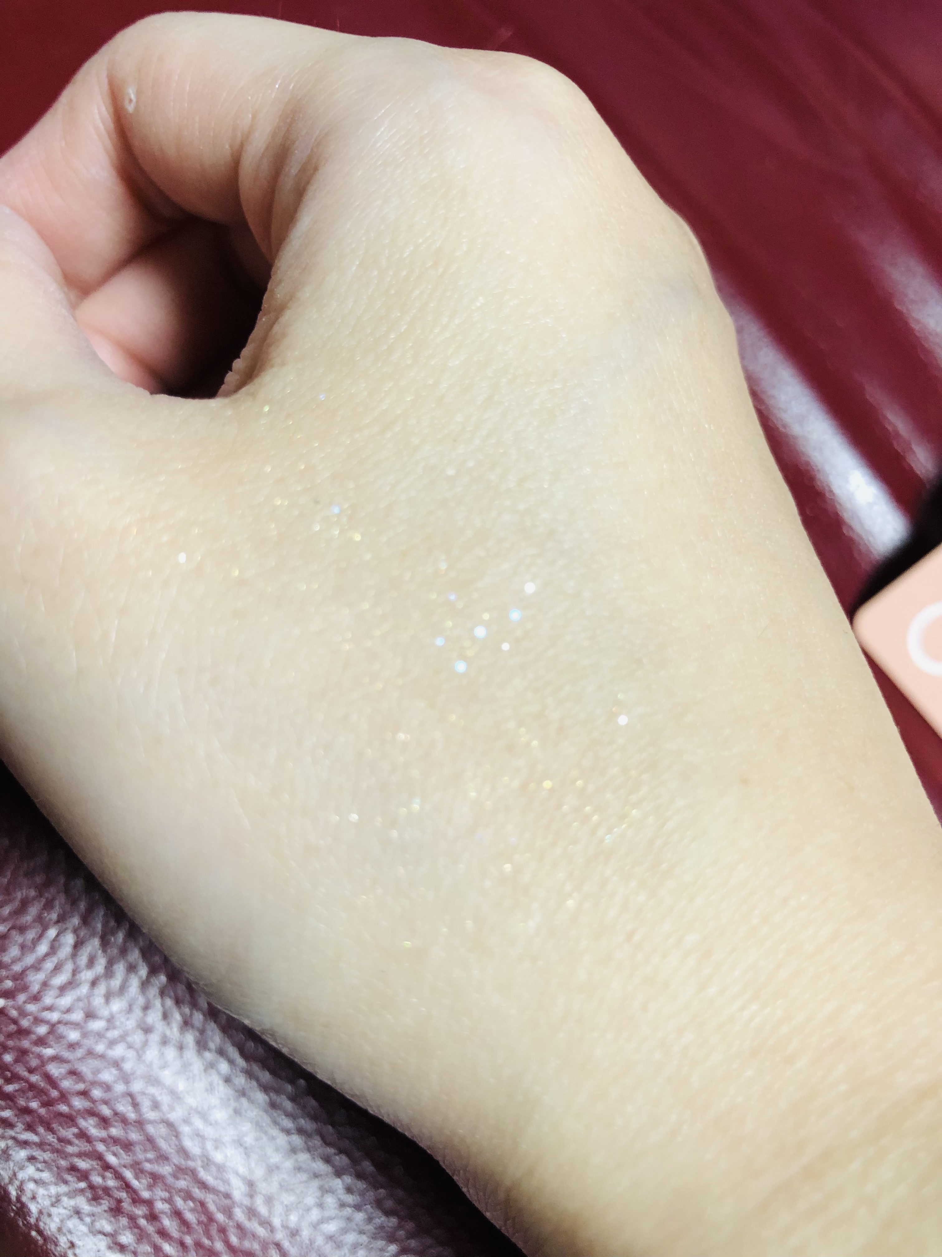 グリッターライナー 101 プラチナゴールド/coou/グリッターを使ったクチコミ（2枚目）