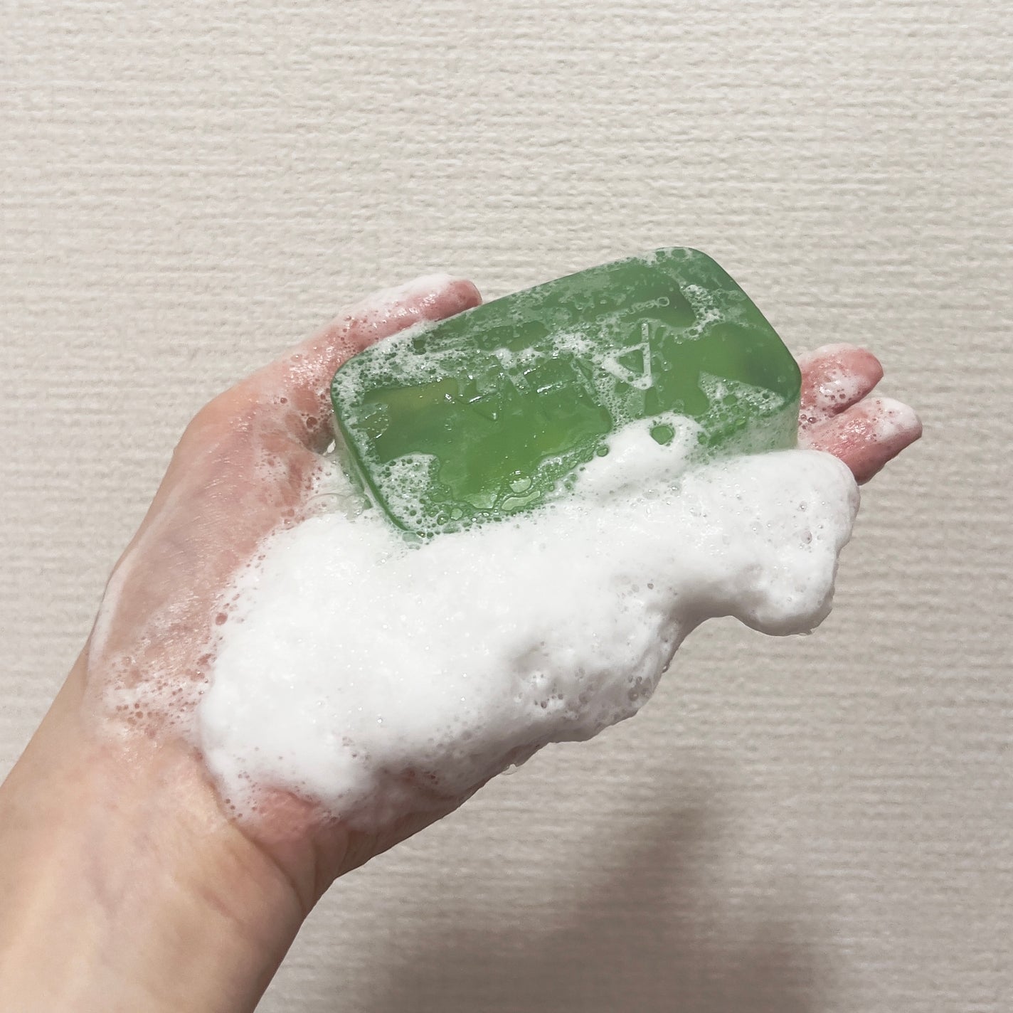 クレンジングリサーチ ソープ AHA&ピール/クレンジングリサーチ/洗顔石鹸を使ったクチコミ(3枚目)