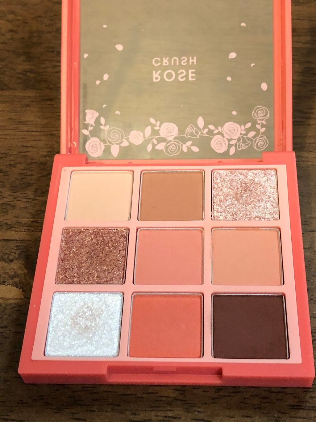 プレイカラーアイズ ローズクラッシュ/ETUDE/アイシャドウパレットを使ったクチコミ(1枚目)